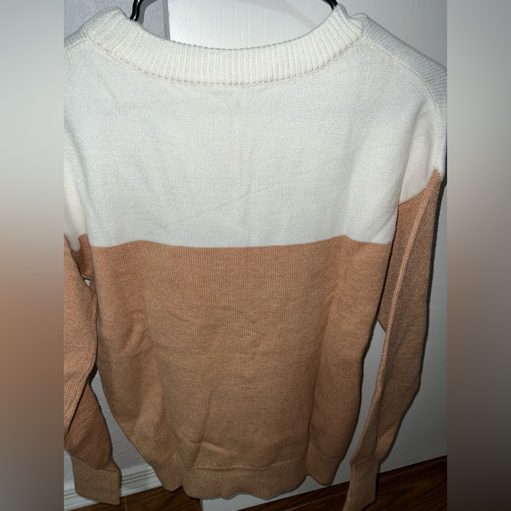 Sweater - Picture 4 of 6